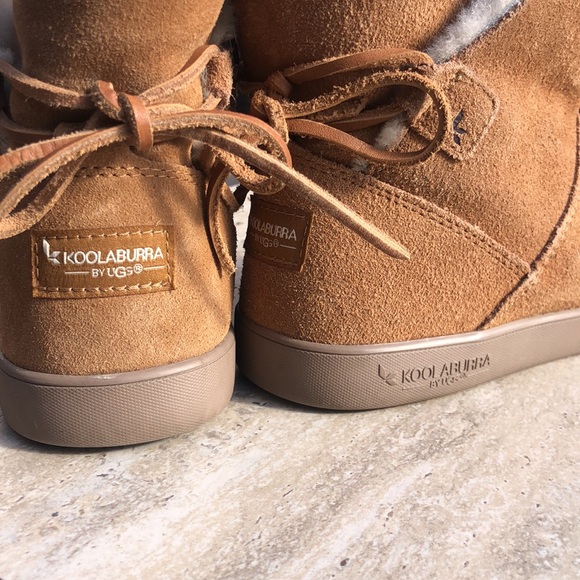 UGG KOOLABURRA Chestnut Short Mocasin Zip Boot 9 EUC - Picture 8 of 16